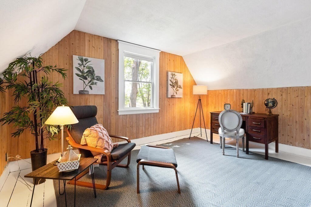 91 Pleasant Street Reading, MA 01867 - Photo 30 of 39