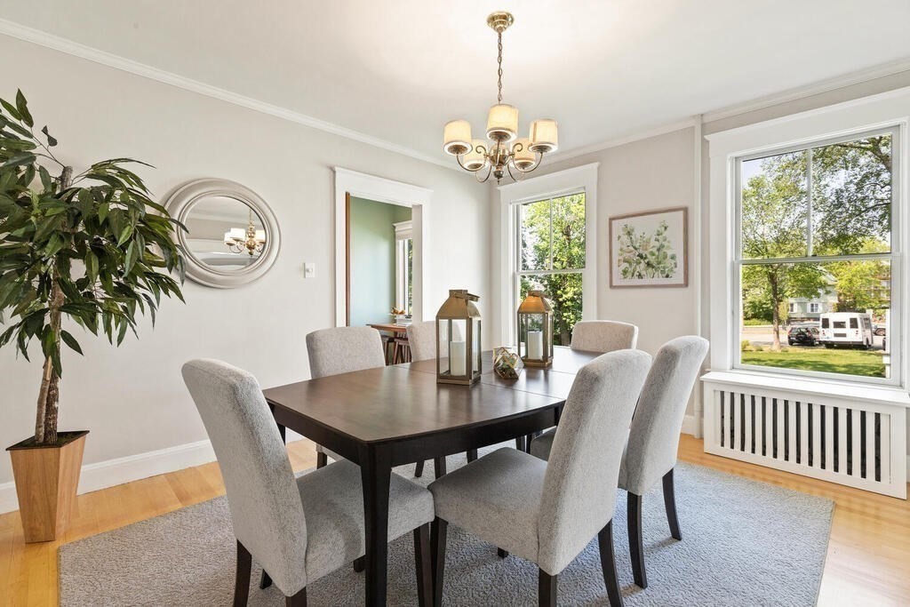 91 Pleasant Street Reading, MA 01867 - Photo 10 of 39