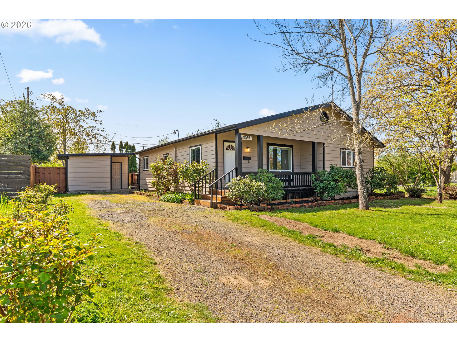 1043 F Street Springfield, OR 97477 - Photo 3 of 29