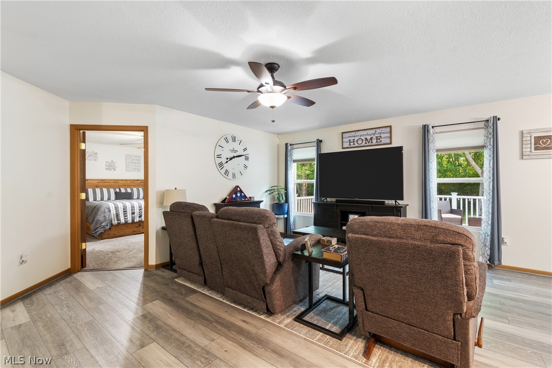 1885 Faye Road Akron, OH 44306 - Photo 4 of 25