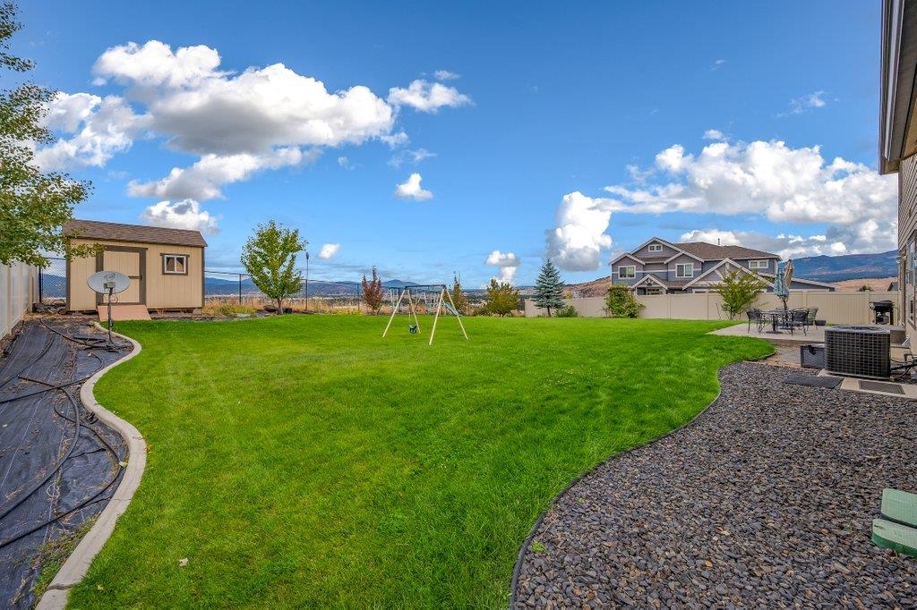 17915 East Daystar Road Spokane Valley, WA 99016 - Photo 31 of 38