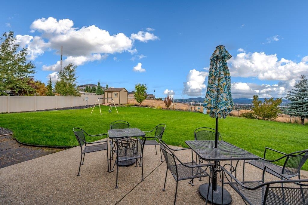 17915 East Daystar Road Spokane Valley, WA 99016 - Photo 32 of 38