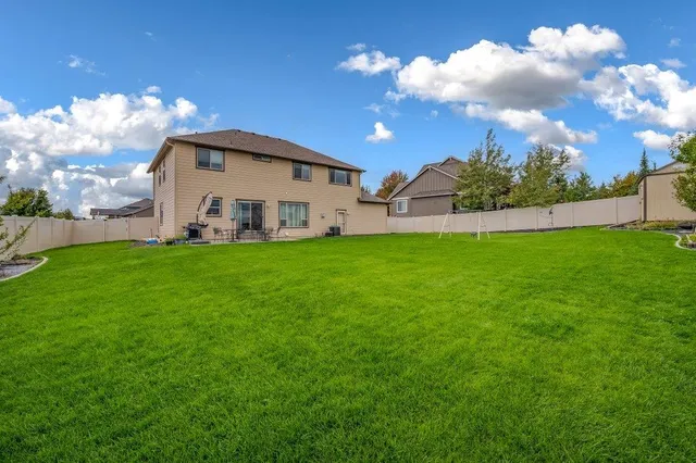 $800,000 | 17915 East Daystar Road, Spokane Valley, WA 99016