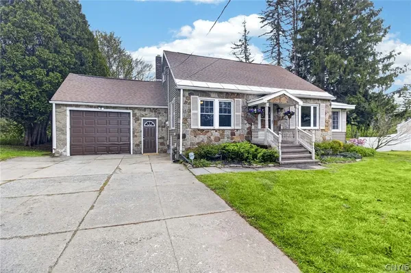 $329,900 | 5646 Trenton Road, Deerfield, NY 13502