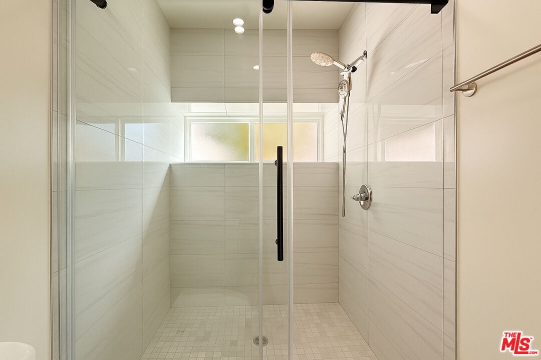 5244 Whitsett Avenue, Unit 1/4 Valley Village, CA 91607 - Photo 9 of 13 a bathroom with a shower