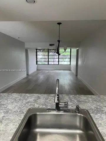 $2,250 | 1715 Whitehall Drive, Unit 405, Davie, FL 33324