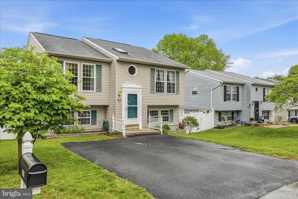 $449,900 | 810 205th Street, Pasadena, MD 21122