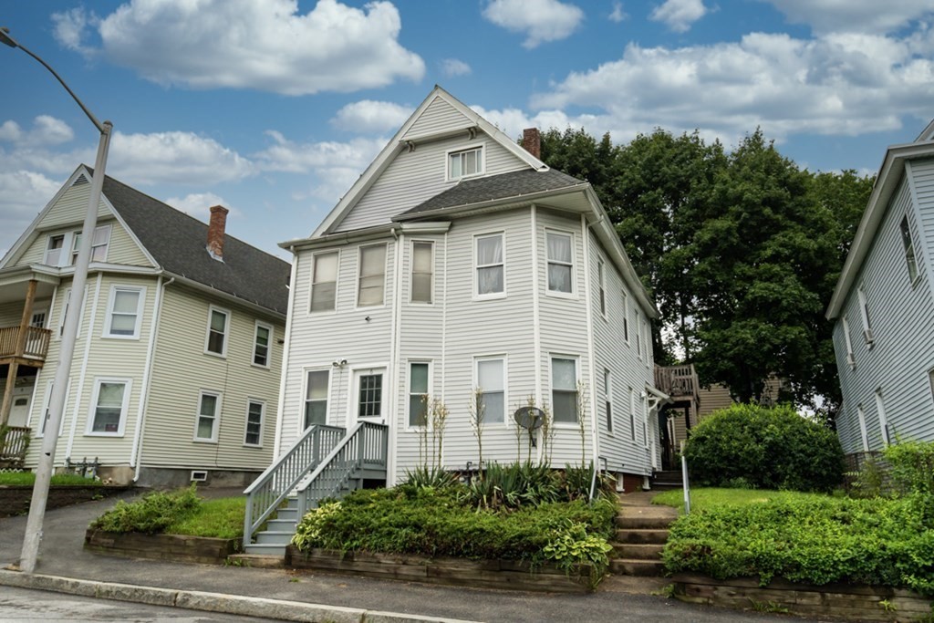 6 Doane Street Worcester, MA 01607 - Photo 2 of 17