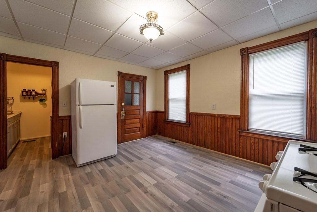 6 Doane Street Worcester, MA 01607 - Photo 4 of 17