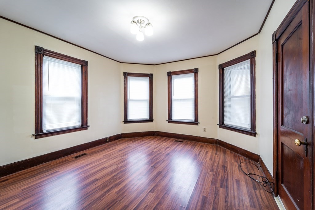 6 Doane Street Worcester, MA 01607 - Photo 10 of 17