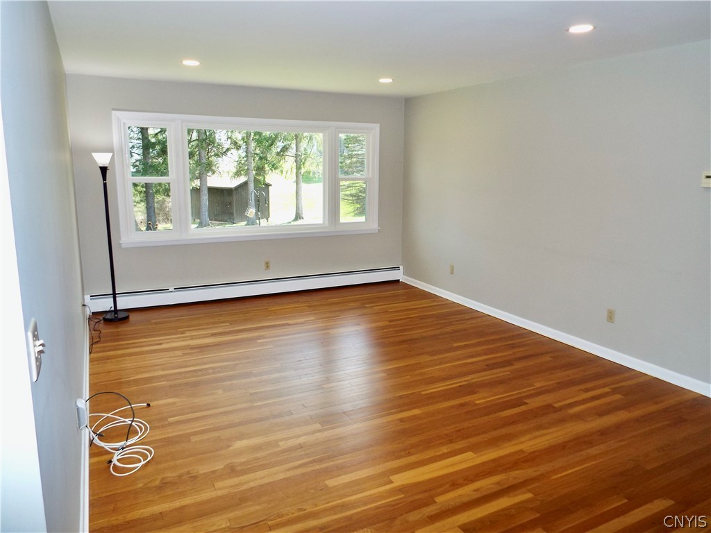 381 Genesee Street Oneida, NY 13421 - Photo 11 of 50