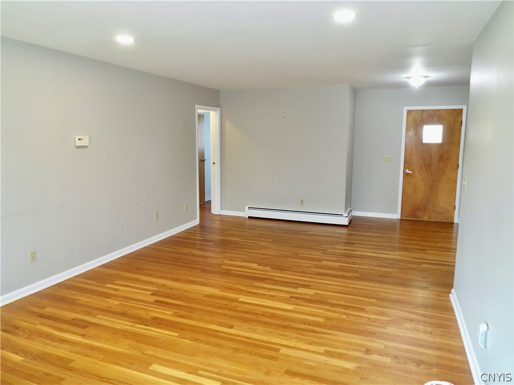 381 Genesee Street Oneida, NY 13421 - Photo 13 of 50