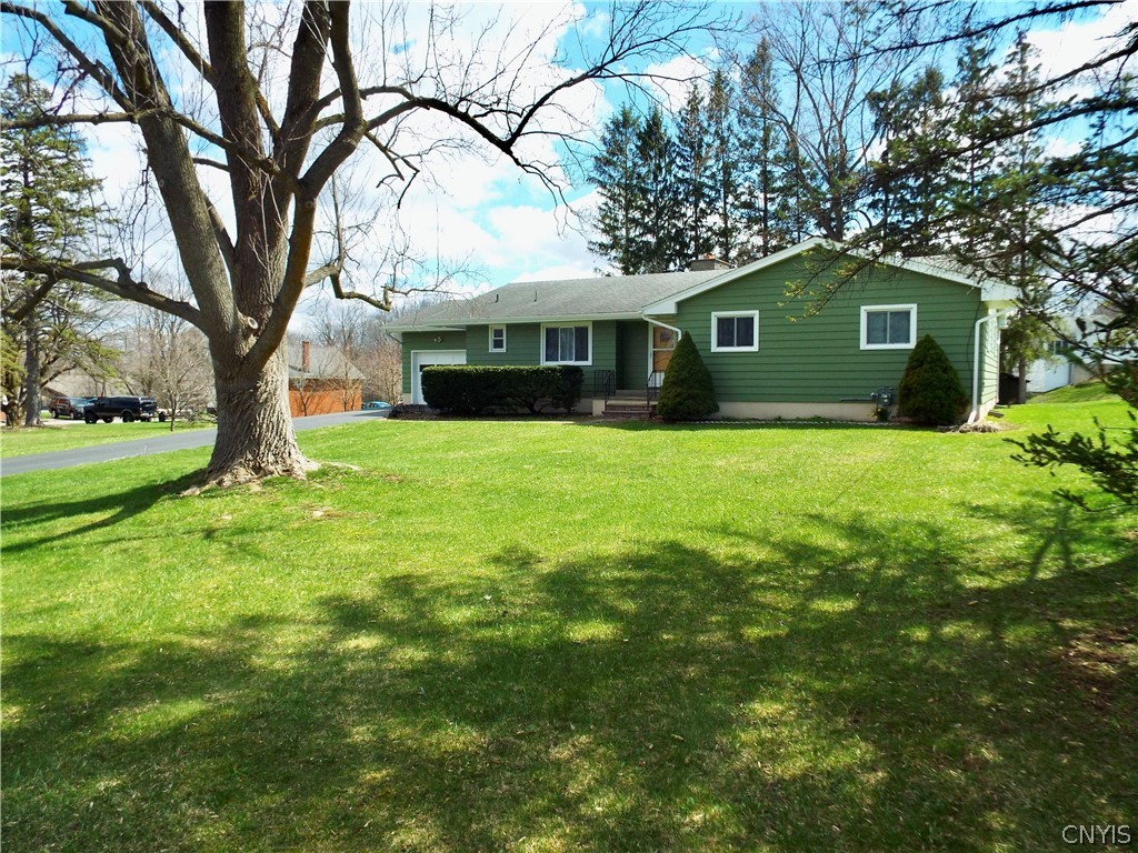 381 Genesee Street Oneida, NY 13421 - Photo 4 of 50