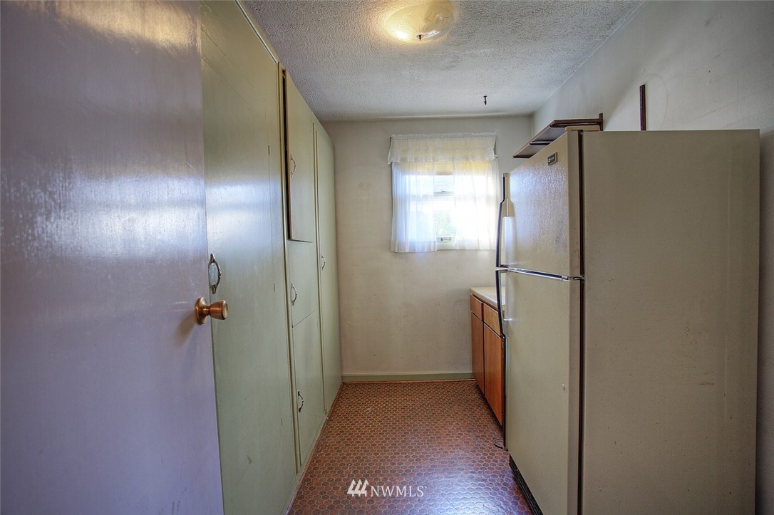 6010 Wildaire Road Southwest Tacoma, WA 98499 - Photo 17 of 24 Gallery Image 17