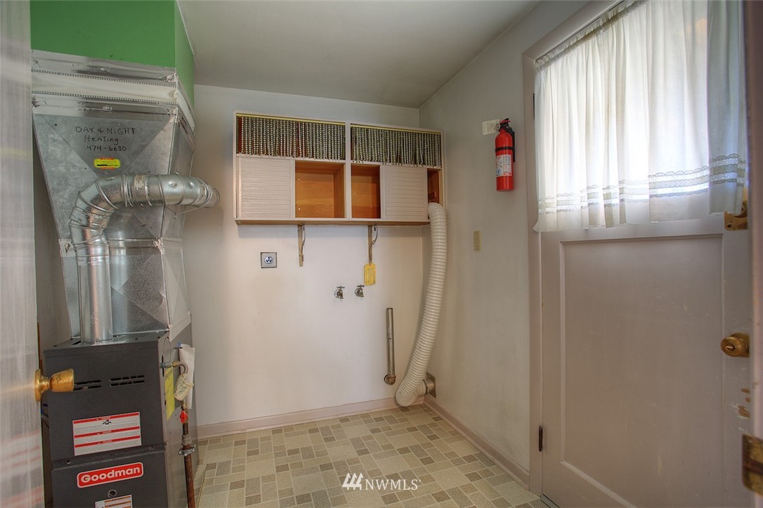 6010 Wildaire Road Southwest Tacoma, WA 98499 - Photo 18 of 24 Gallery Image 18