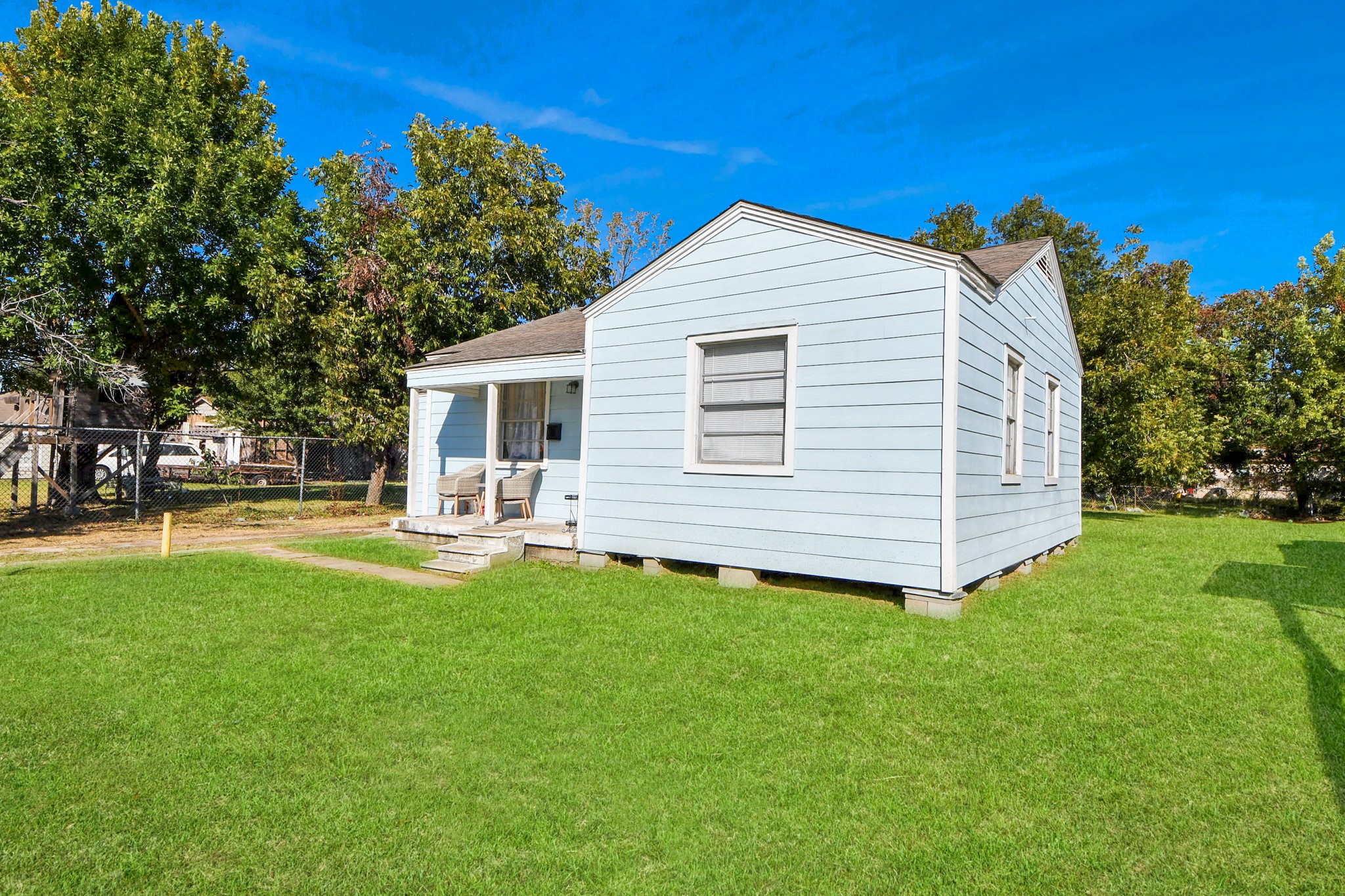 11025 Muscatine Street Houston, TX 77029 - Photo 24 of 33 a view of a house with backyard