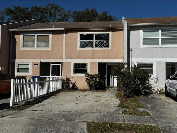 $174,700 | 2811 South Pines Drive, Unit 18, Largo, FL 33771