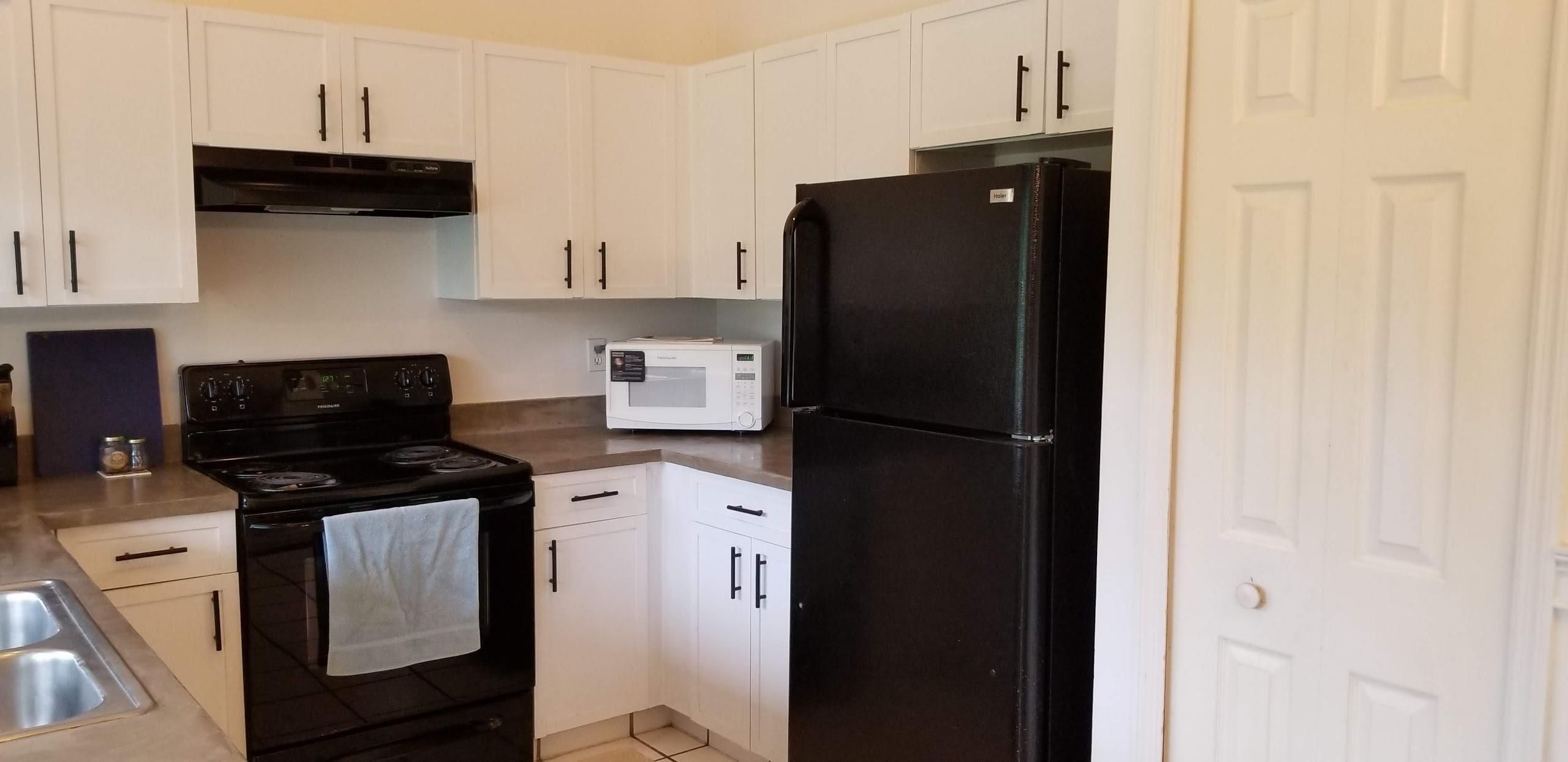 1562 Southwest Gager Road Port St. Lucie, FL 34953 - Photo 9 of 39 Gager Kitchen