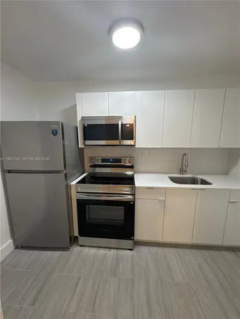 $2,150 | 649 Southwest 7th Street, Unit 5, Miami, FL 33130