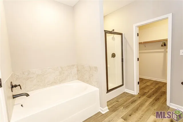 $2,000 | 2931 Niccoline Way, Baton Rouge, LA 70816