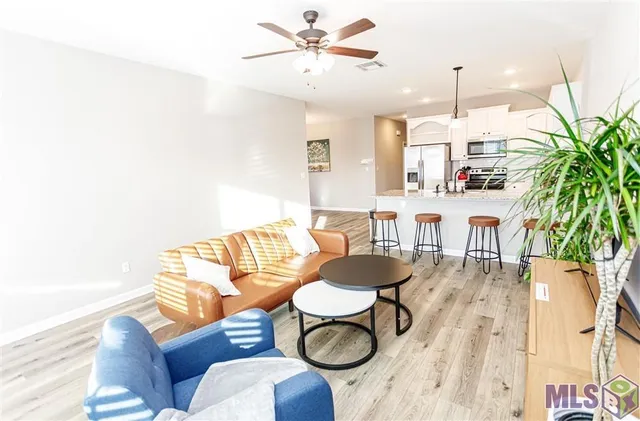 $2,000 | 2931 Niccoline Way, Baton Rouge, LA 70816