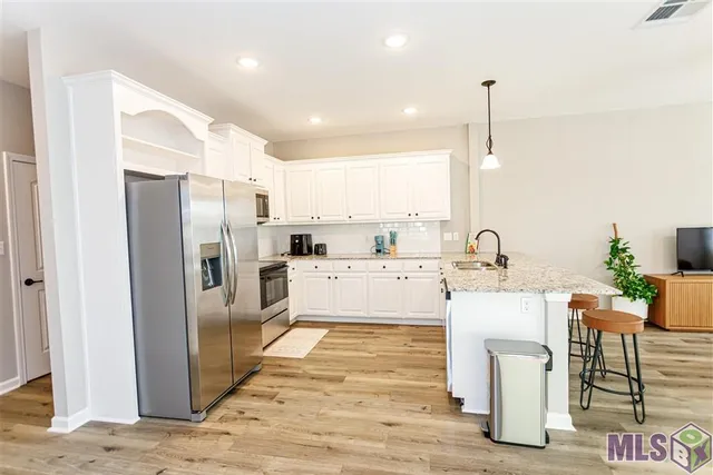 $2,000 | 2931 Niccoline Way, Baton Rouge, LA 70816