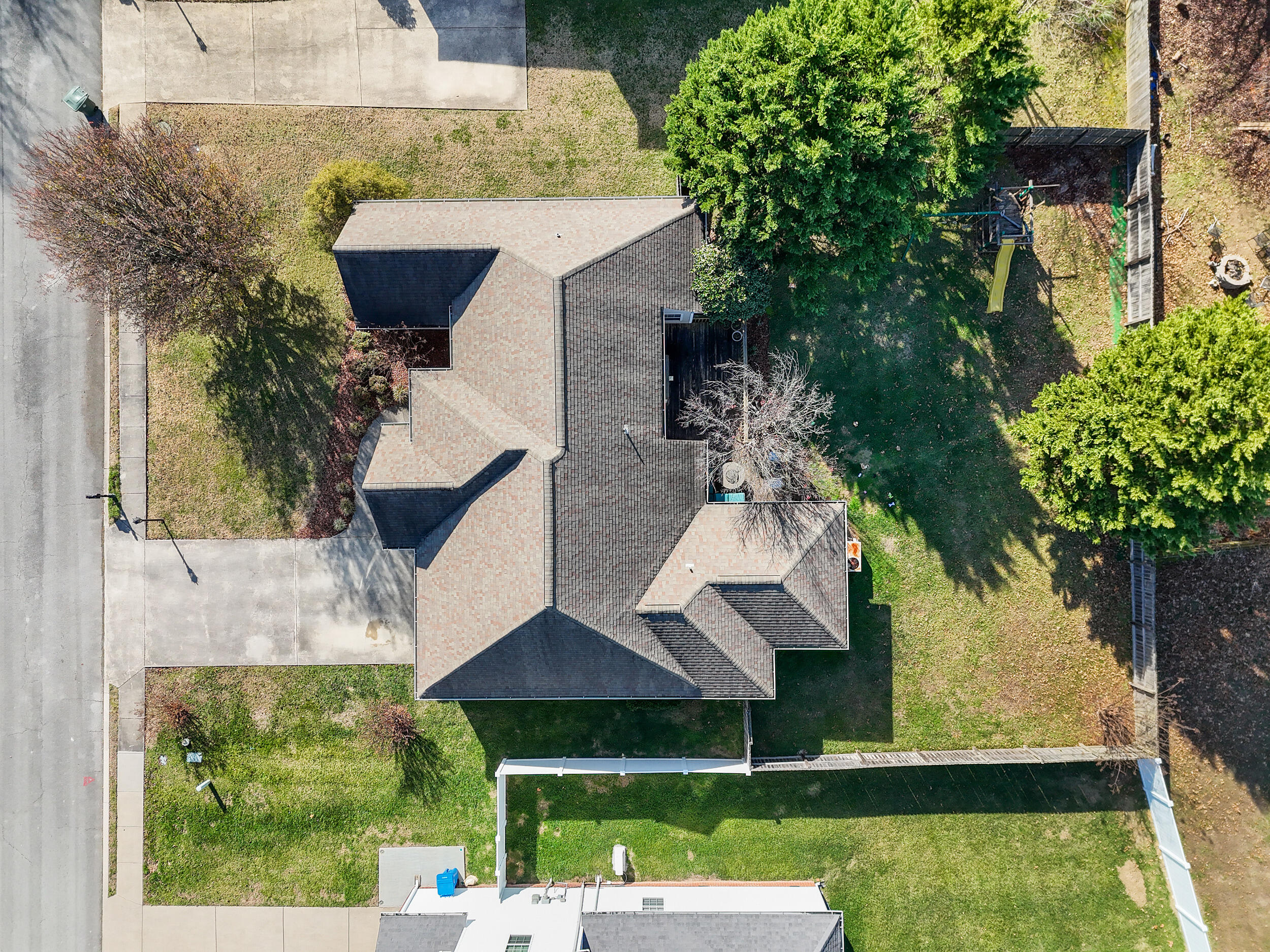 2127 Paris Metz Road Chattanooga, TN 37421 - Photo 8 of 32 dji_20251212012556_0010_d