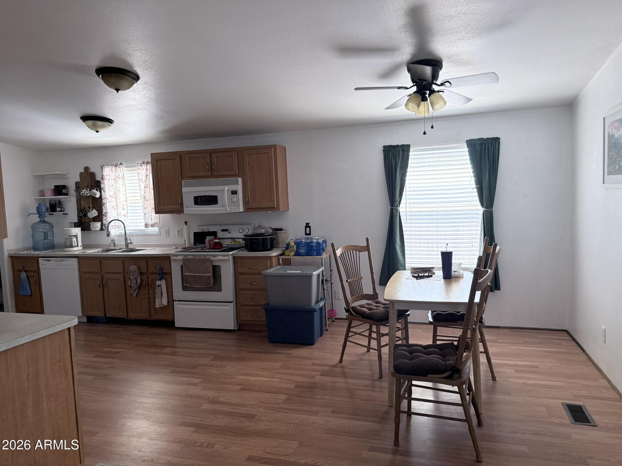 2685 West Foothill Street Apache Junction, AZ 85120 - Photo 10 of 49 IMG_5423