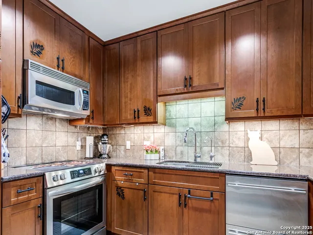 $234,900 | 1 Towers Park Lane, Unit 316, San Antonio, TX 78209