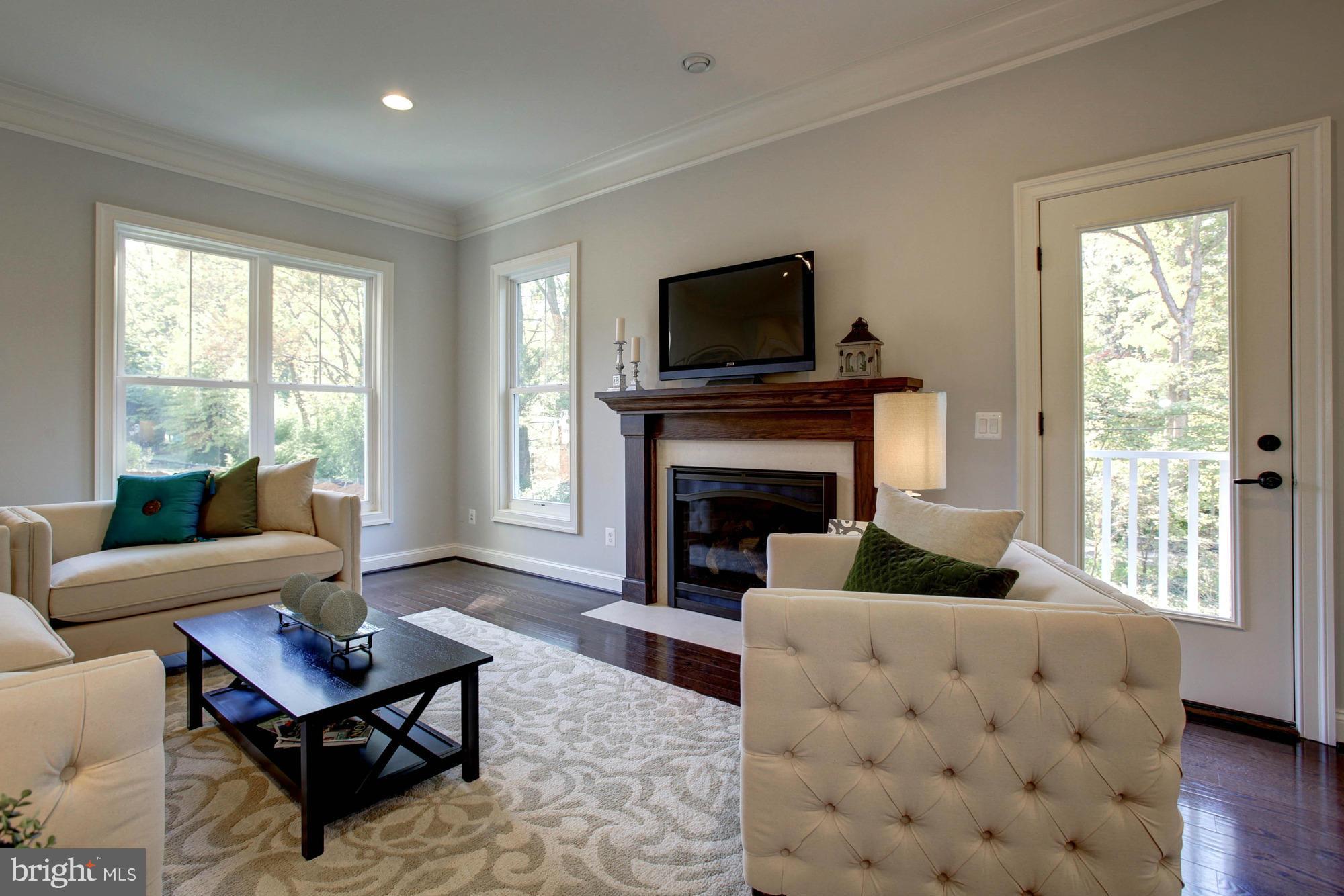 7303 Churchill Road McLean, VA 22101 - Photo 11 of 30 Family Room