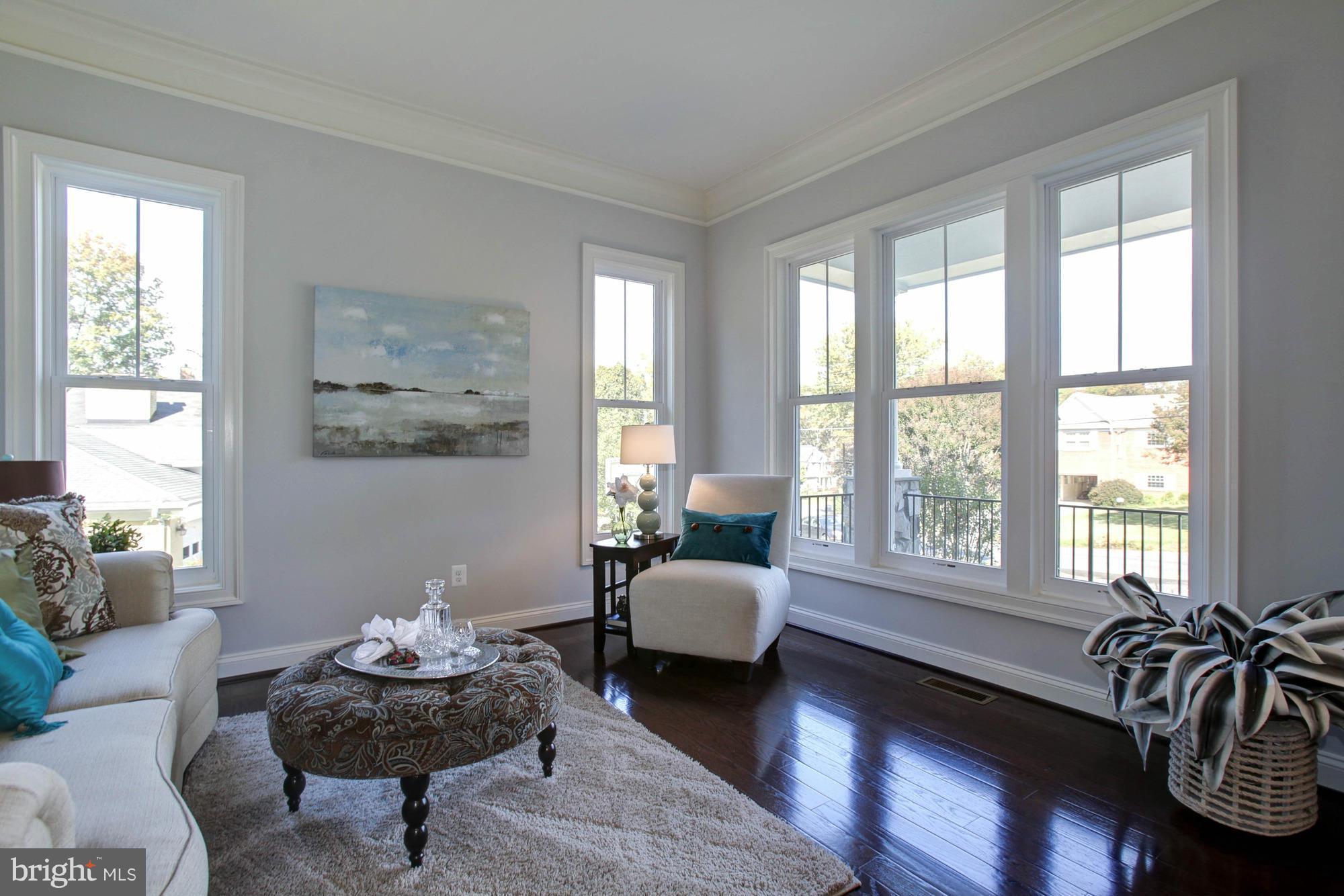 7303 Churchill Road McLean, VA 22101 - Photo 4 of 30 Living Room