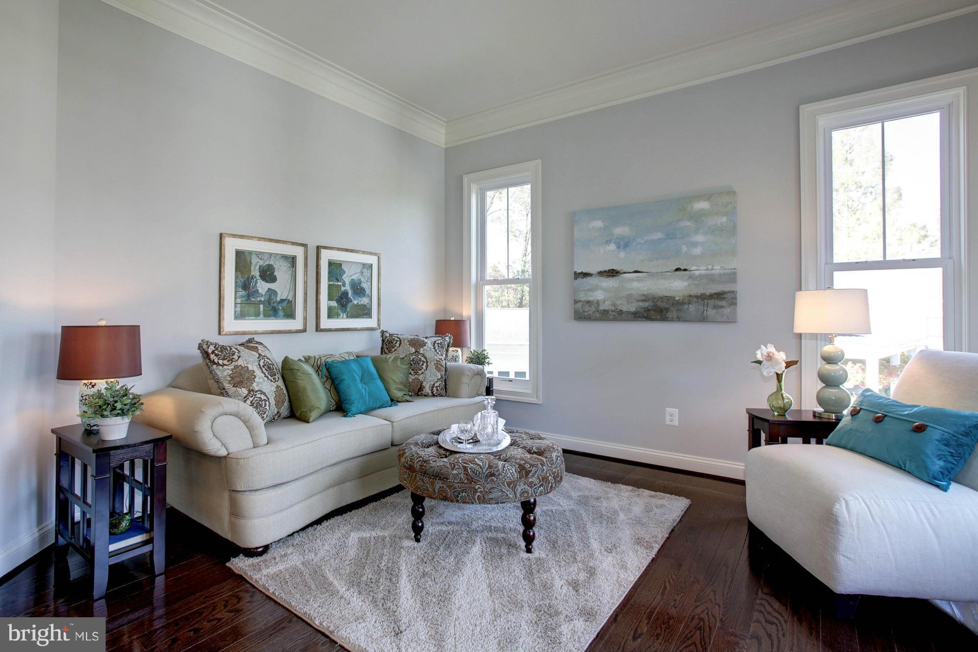 7303 Churchill Road McLean, VA 22101 - Photo 5 of 30 Living Room