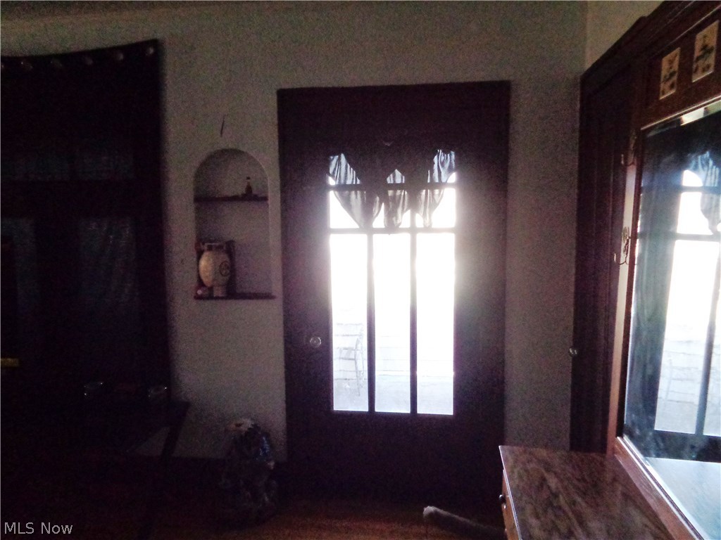 3588 Bosworth Road Cleveland, OH 44111 - Photo 5 of 25 Gallery Image 5