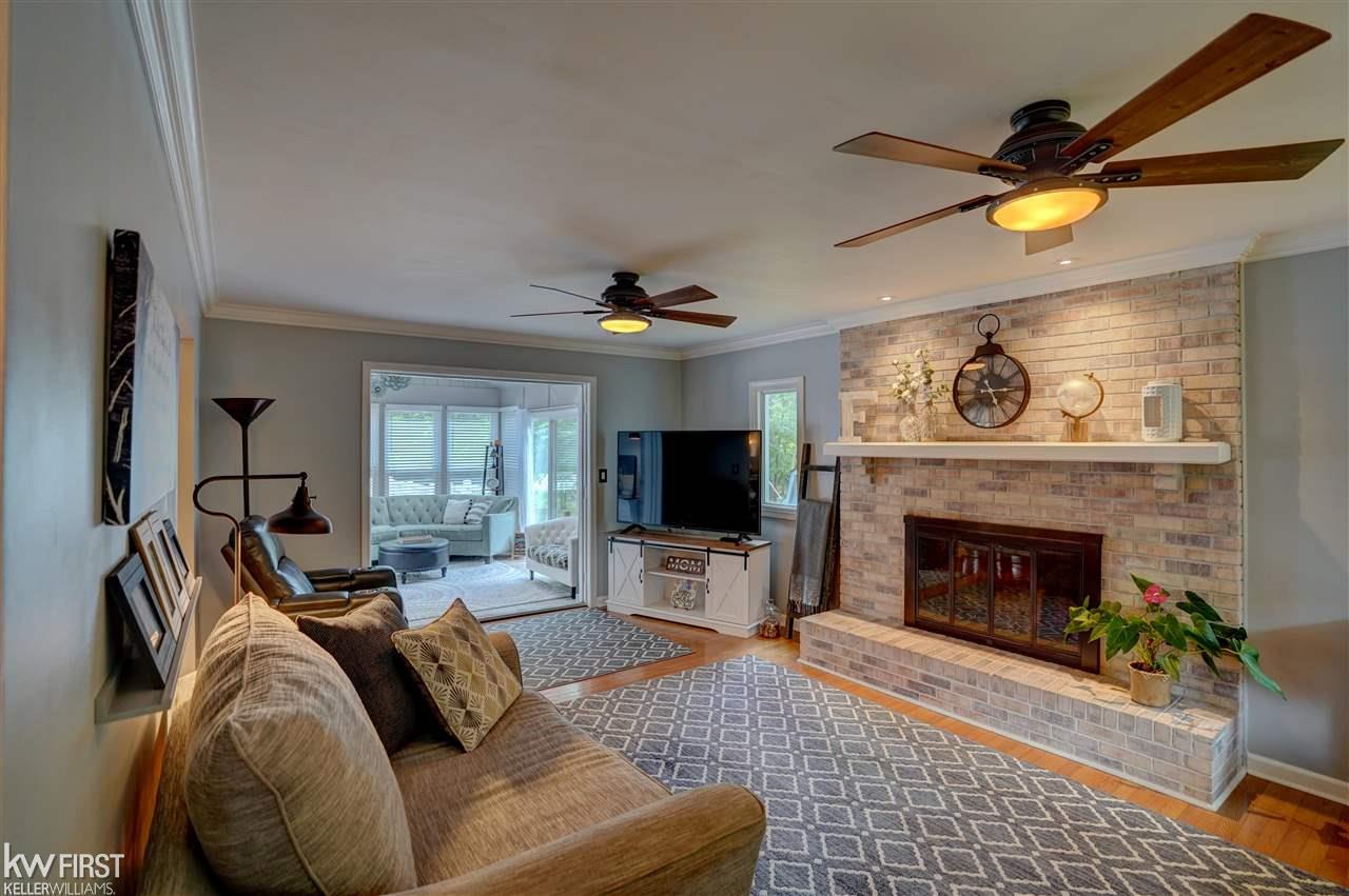 4280 North Henderson Road Davison, MI 48423 - Photo 27 of 59 50077972-26.JPG