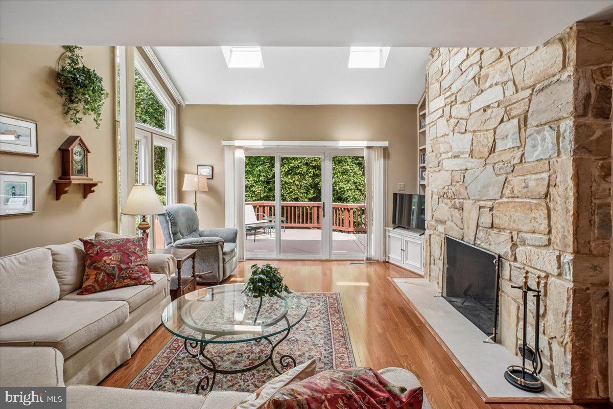 7606 Rustle Ridge Court Fairfax Station, VA 22039 - Photo 11 of 57