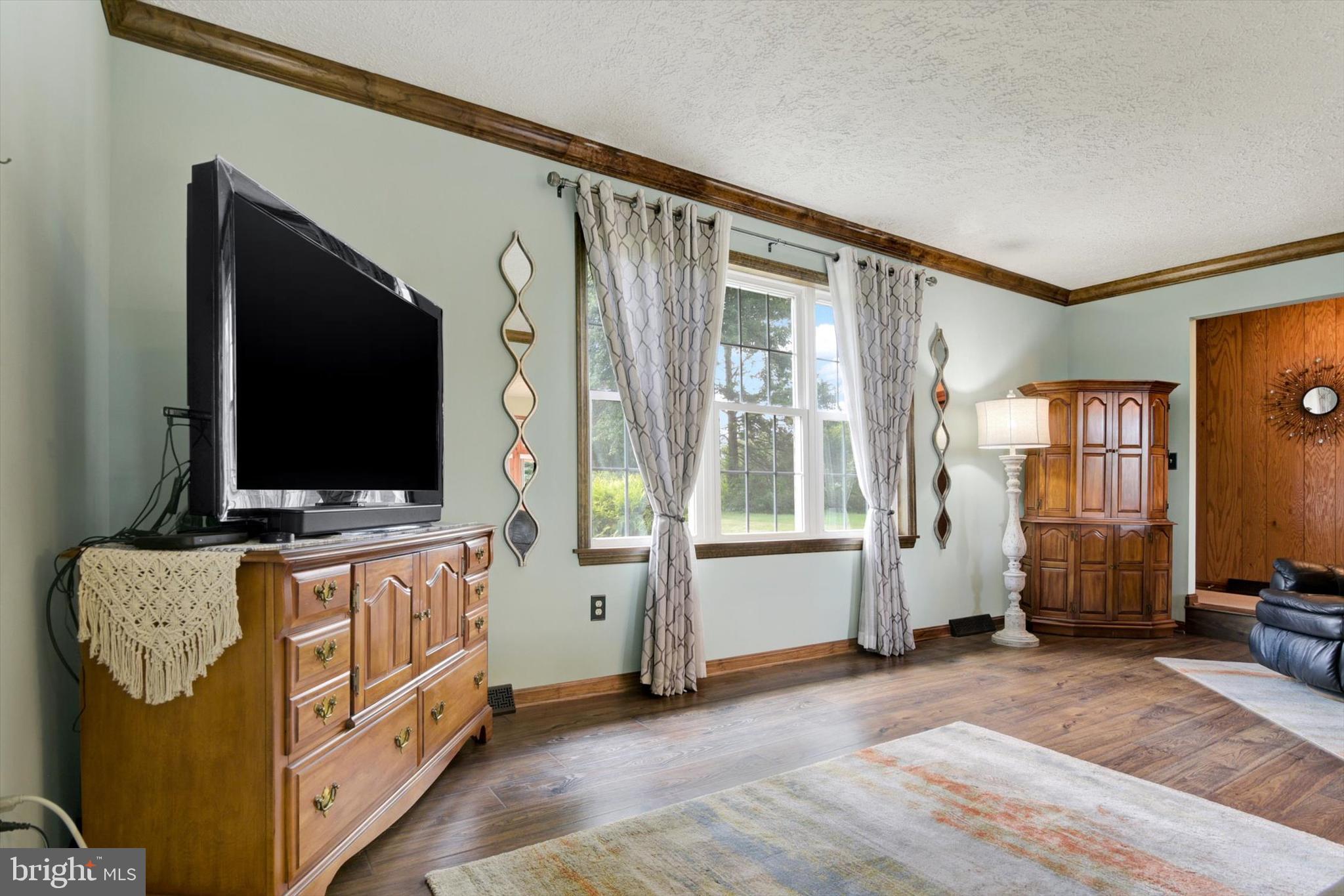 2304 Furnace Road Fallston, MD 21047 - Photo 8 of 51 living room