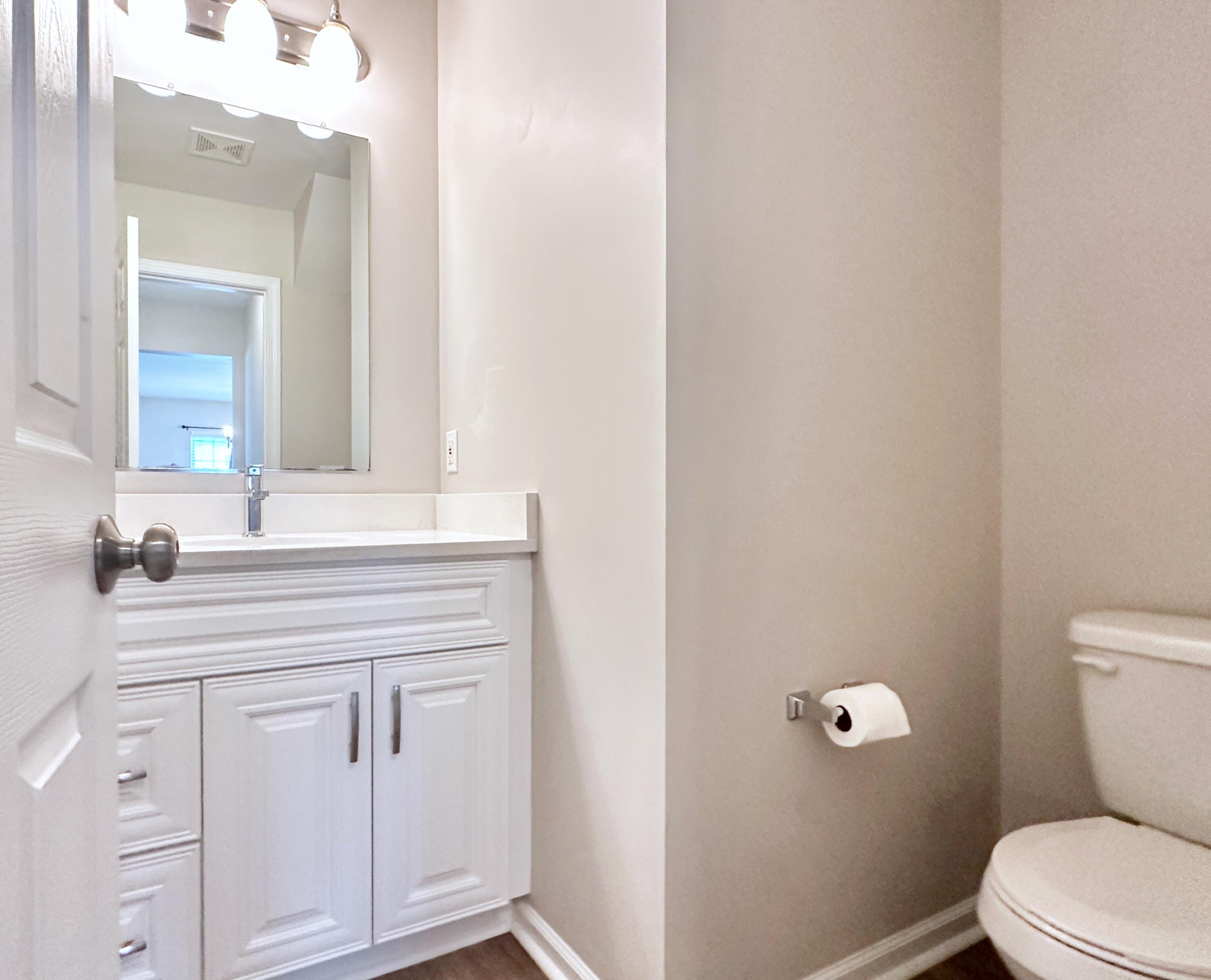 119 Thistle Road Goose Creek, SC 29445 - Photo 13 of 31 13 Half Bath