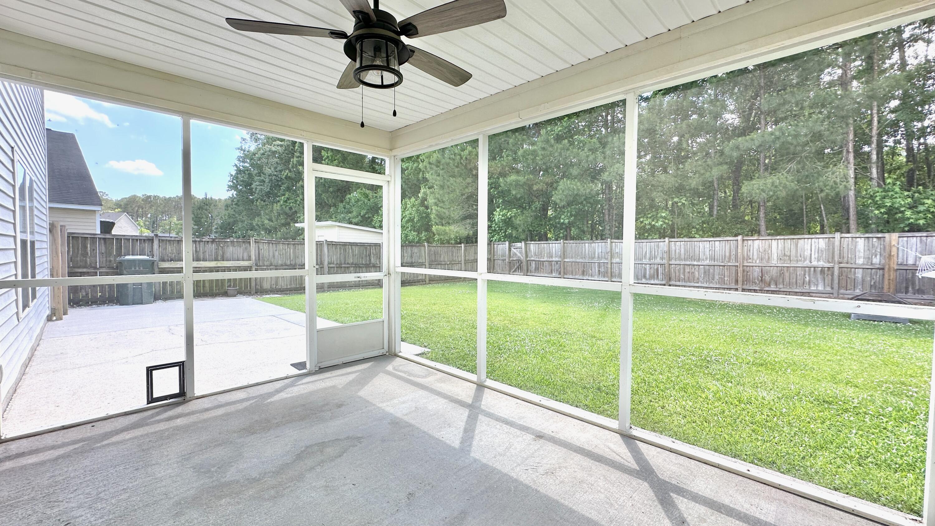 119 Thistle Road Goose Creek, SC 29445 - Photo 27 of 31 27 Screened Porch