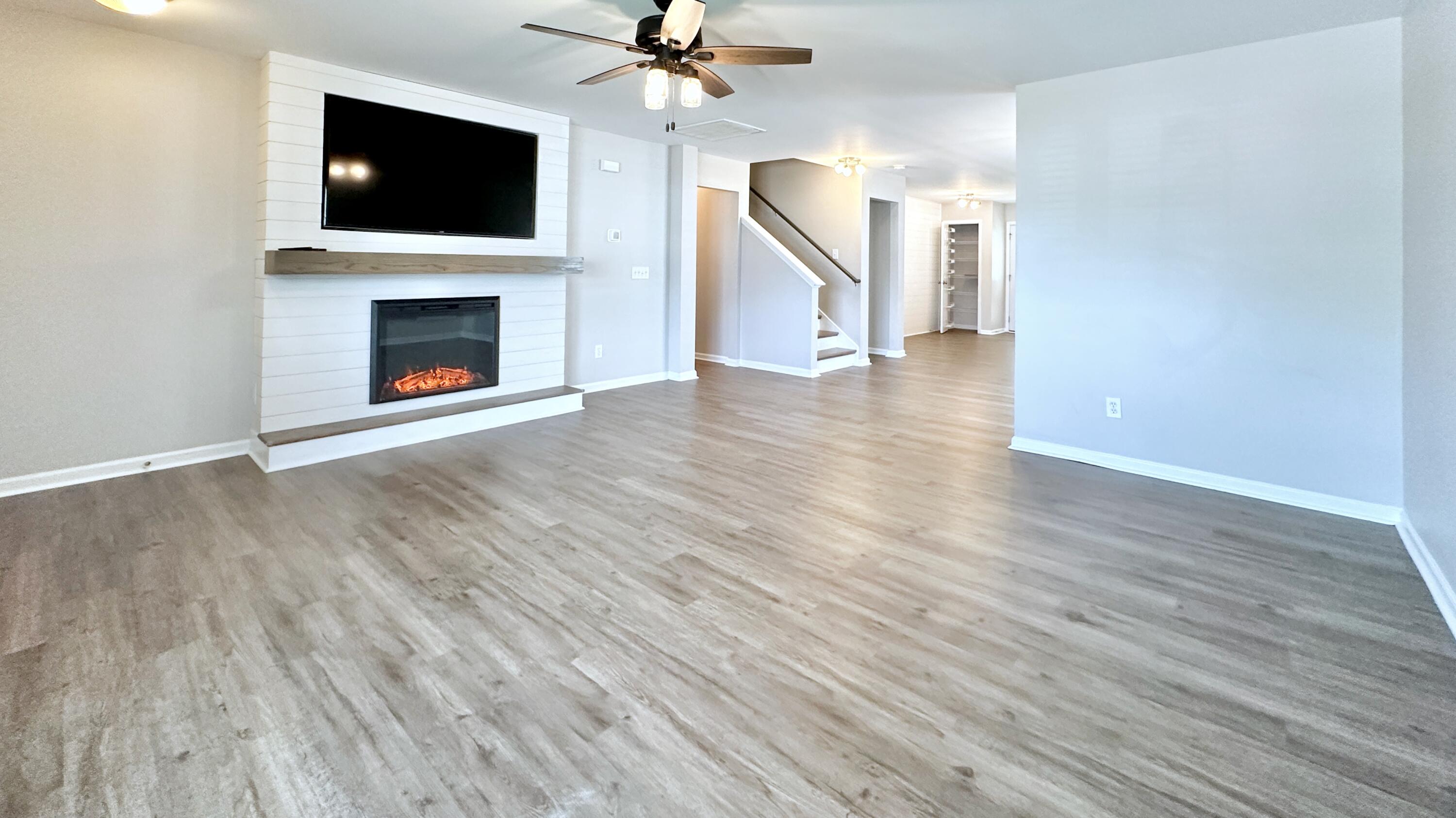 119 Thistle Road Goose Creek, SC 29445 - Photo 5 of 31 05 Livingroom