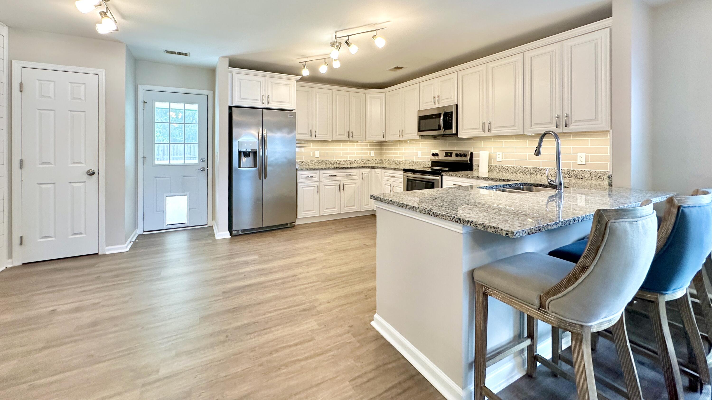 119 Thistle Road Goose Creek, SC 29445 - Photo 7 of 31 07 Kitchen