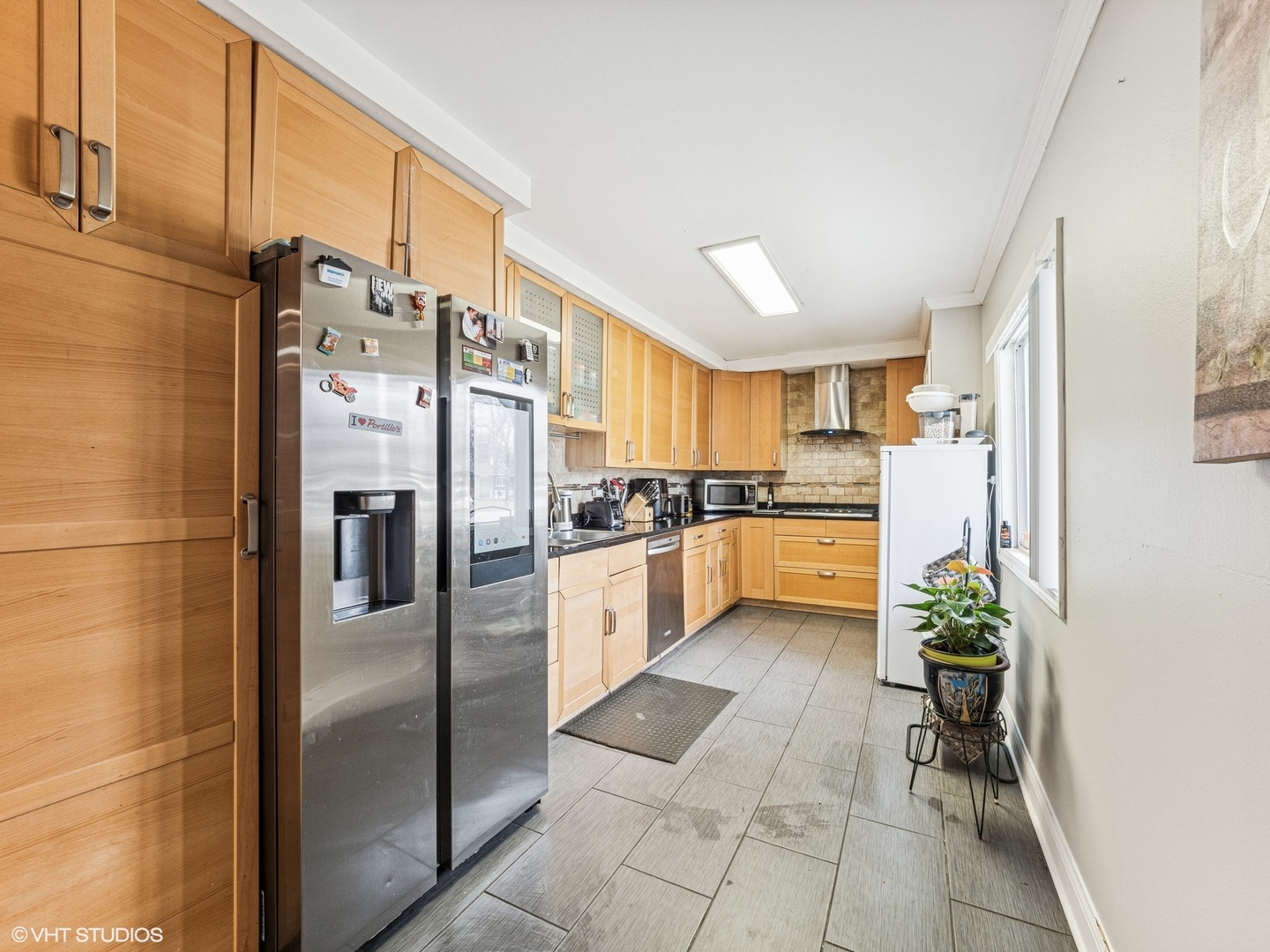 665 Cindy Lane Wheeling, IL 60090 - Photo 4 of 30