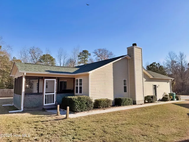 $285,000 | 1050 Shirley Drive, Jacksonville, NC 28540