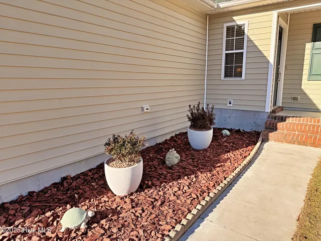 $285,000 | 1050 Shirley Drive, Jacksonville, NC 28540