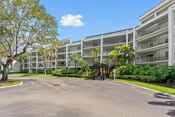 $3,200 | 16171 Blatt Boulevard, Unit 401, Weston, FL 33326