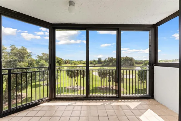$3,200 | 16171 Blatt Boulevard, Unit 401, Weston, FL 33326