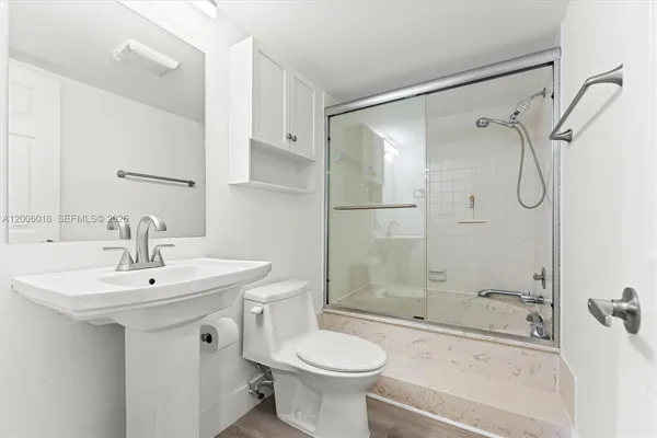 $3,200 | 16171 Blatt Boulevard, Unit 401, Weston, FL 33326