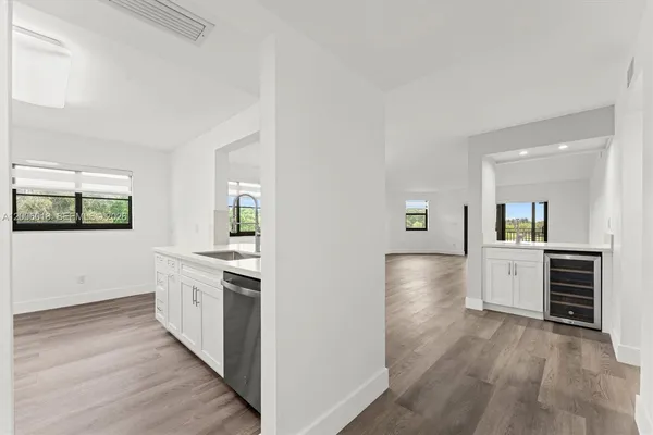 $3,200 | 16171 Blatt Boulevard, Unit 401, Weston, FL 33326