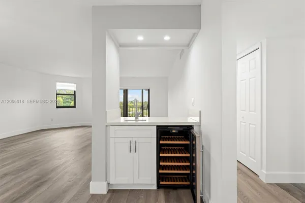 $3,200 | 16171 Blatt Boulevard, Unit 401, Weston, FL 33326