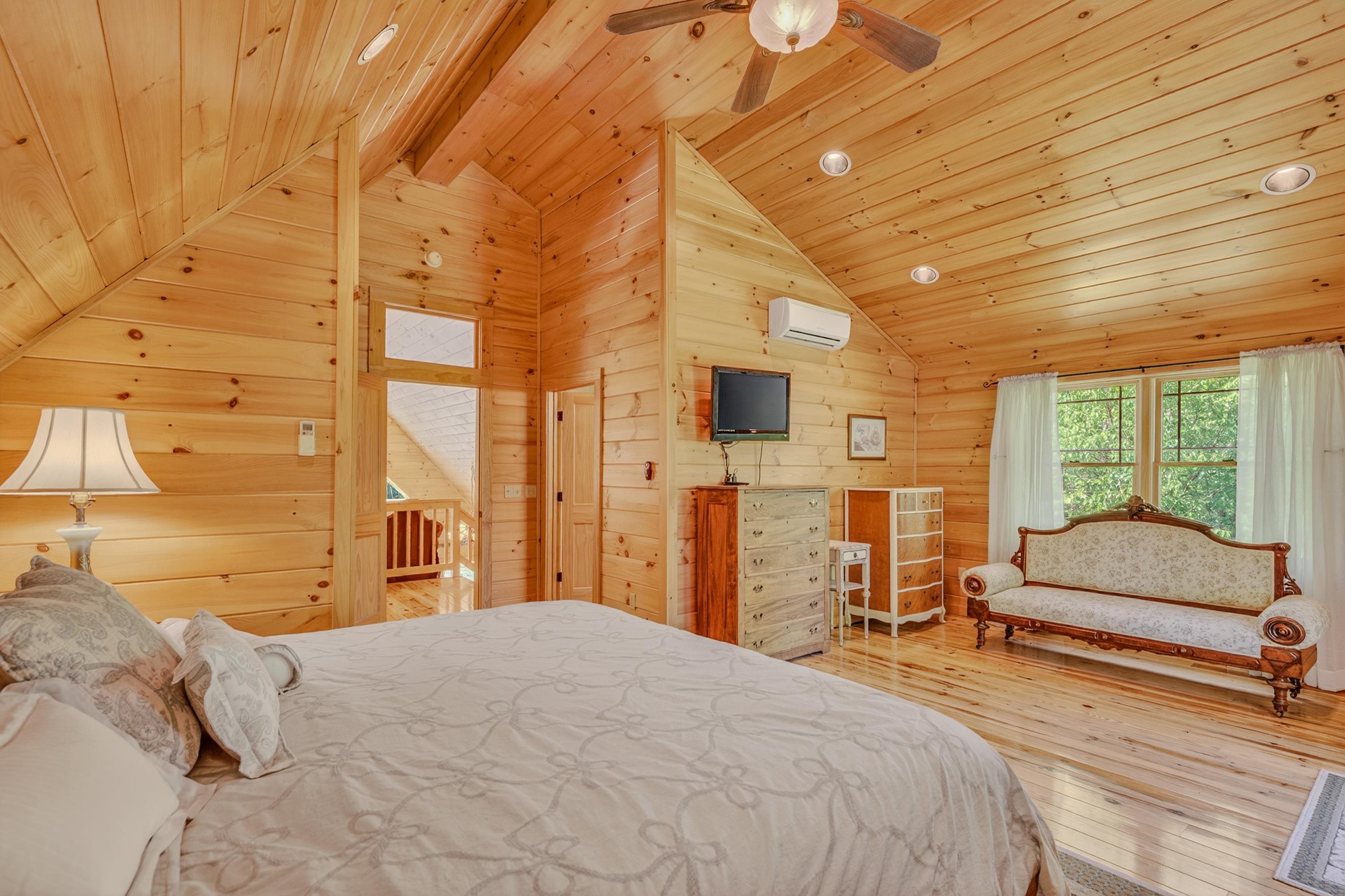1560 Cherry Valley Road Bethlehem, NH 03574 - Photo 27 of 56