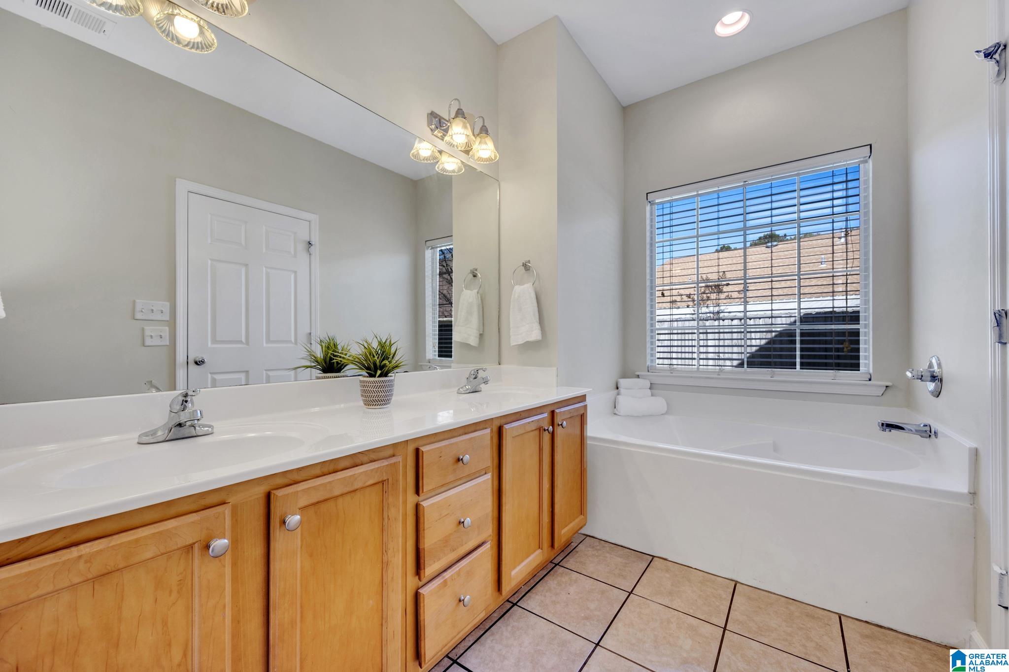 2030 Culbreth Circle Leeds, AL 35094 - Photo 15 of 30